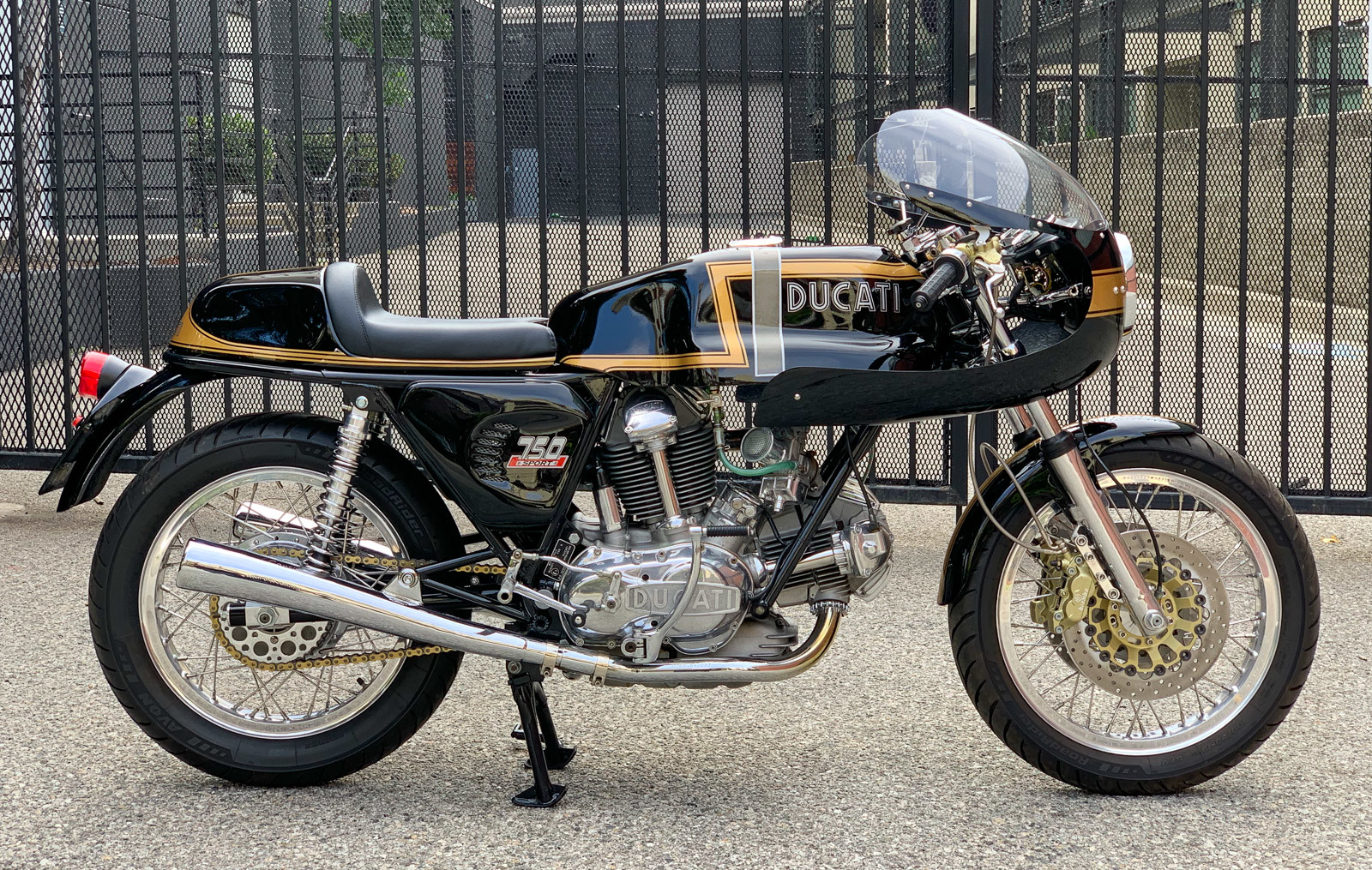 ducati 750gt